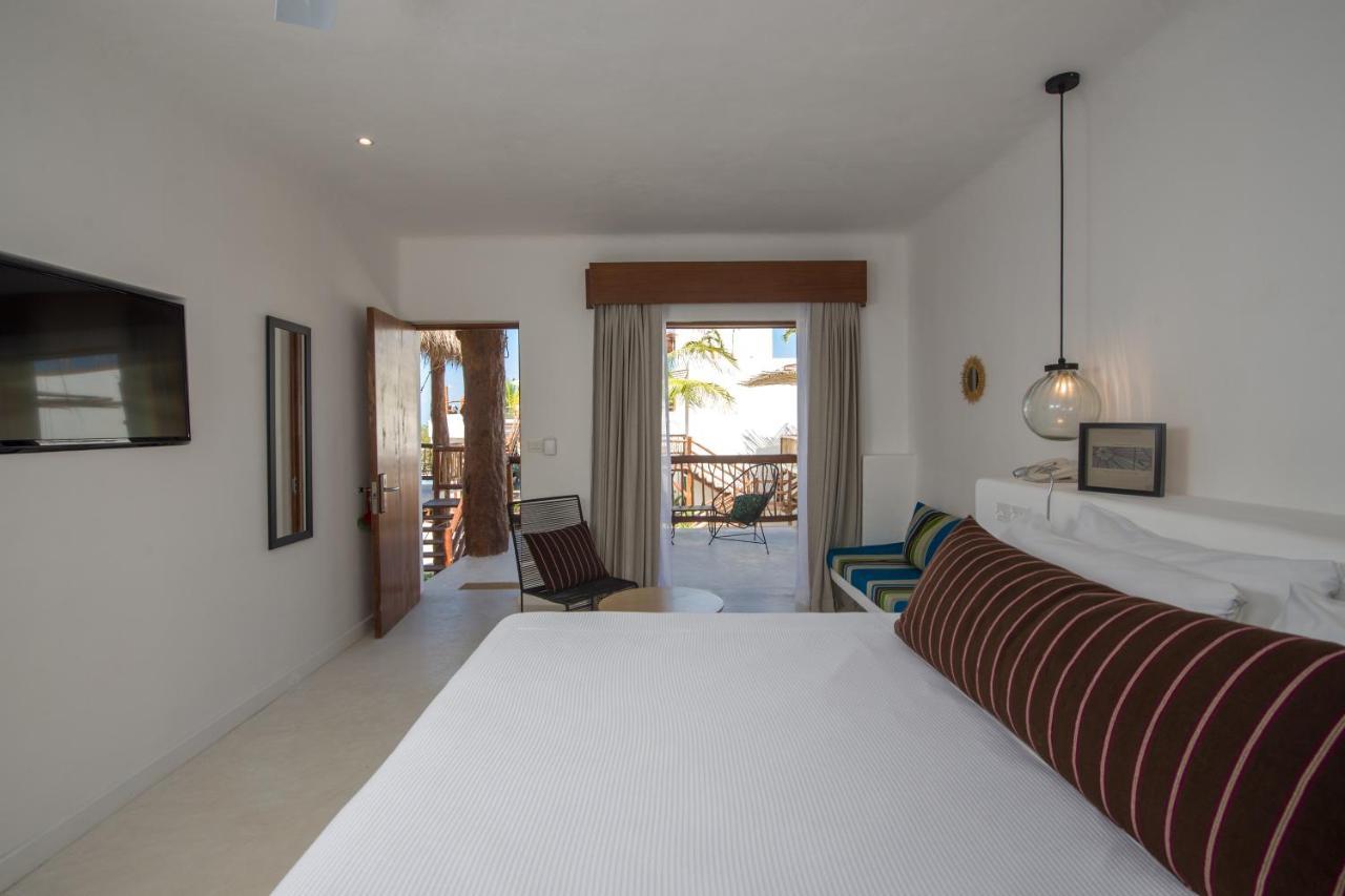 บียาส เอชเอ็ม ปาลาปาส เดล มาร์ Hotel Isla Holbox ภายนอก รูปภาพ