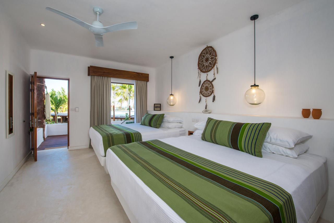 บียาส เอชเอ็ม ปาลาปาส เดล มาร์ Hotel Isla Holbox ภายนอก รูปภาพ